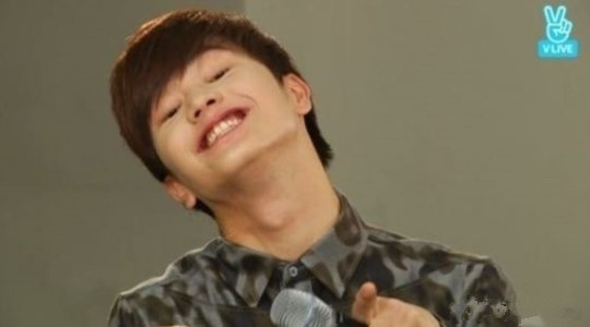 明明靠颜值他偏要靠才华,明明可以靠颜值可他偏要靠才华