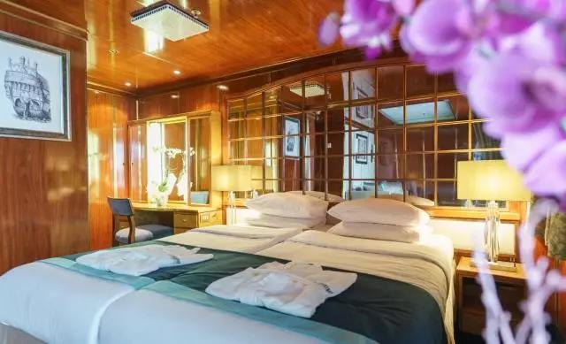 极地探险队员,极地探险邮轮旅行