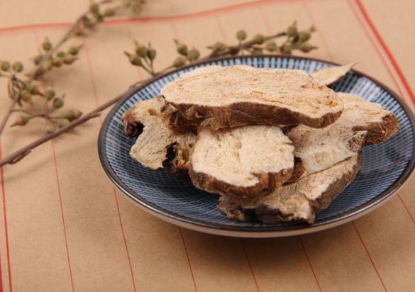 解表药之麻黄——用药经验分享：发汗平喘宜麻黄，利尿消肿功效强；外感风寒身无汗，痹痛咳喘水肿良