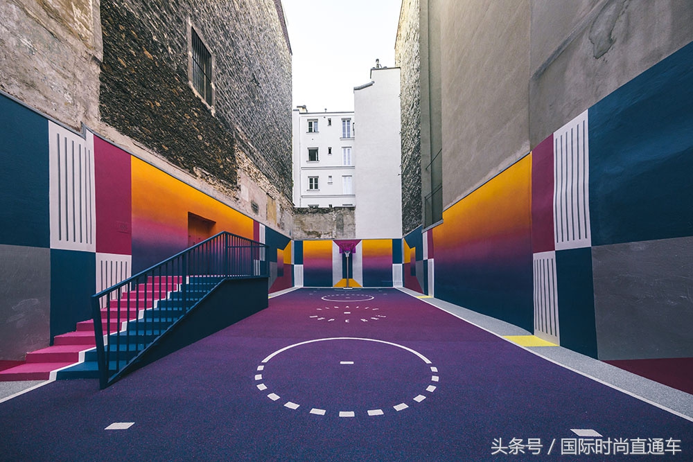 在那遥远的地方有个美丽的天堂,在那遥远的地方有一座天空之城