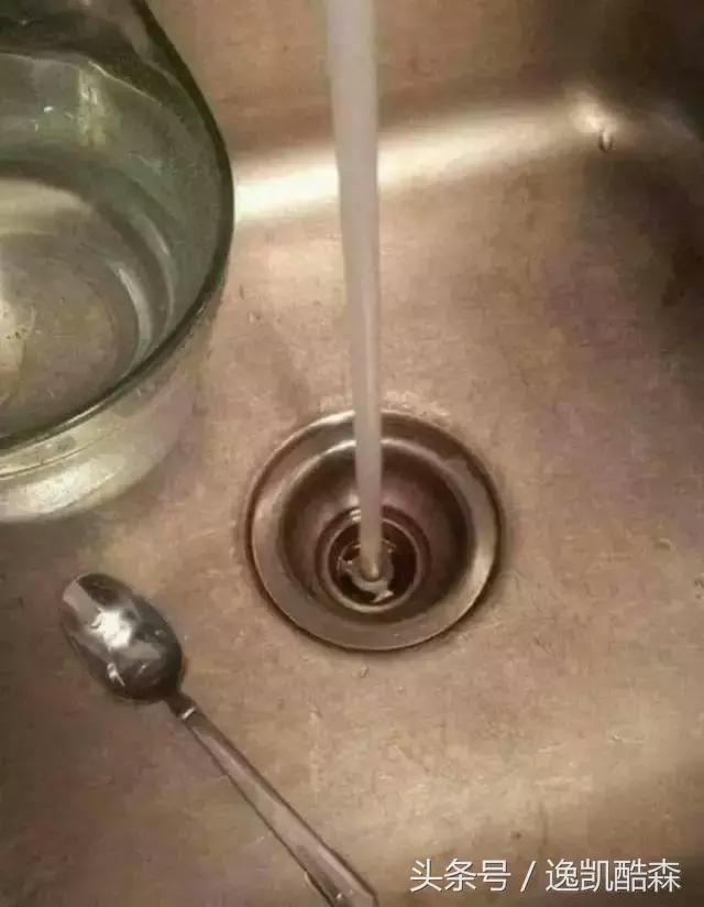 刚好插进洞洞，强迫症会爽到顶点~