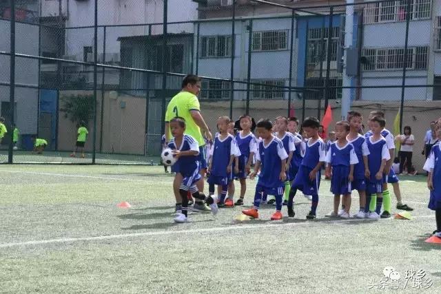 五华新球王足球人才工程发力，青少年足球发展基金会举办公益夏令营育新苗