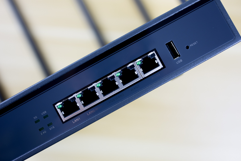 千兆飞鱼星路由器什么型号,飞鱼星百兆路由器