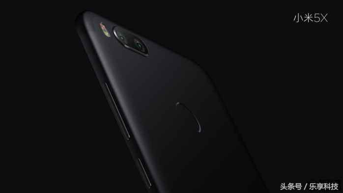 小米5X,1499元，骁龙625+4G+64G+双摄，拍人更美