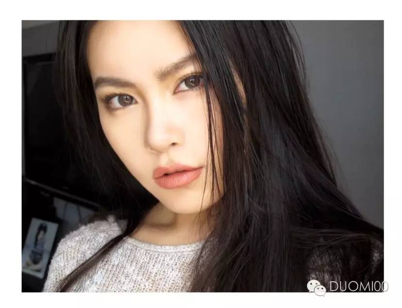 因为看起来很贵，所以叫吃土色，美的低调而优雅