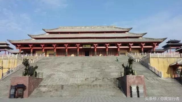 千千万万的人付出努力,无数人都是为了生存而去努力赚钱