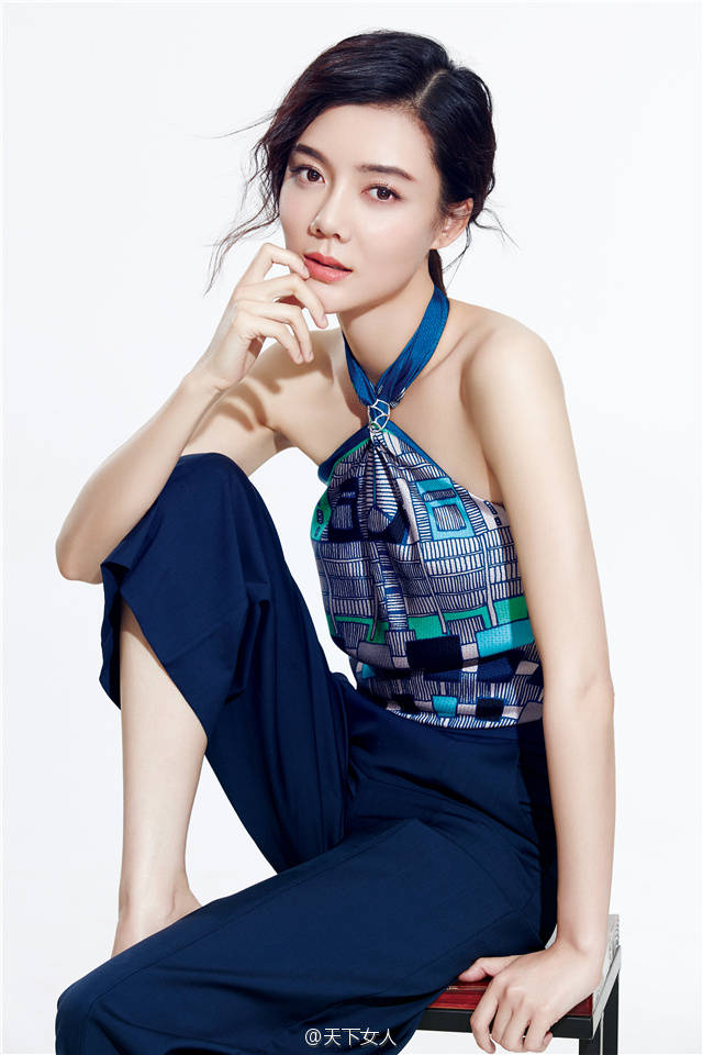 37岁车晓的近照和她母亲的照片,39岁车晓近况罕见曝光