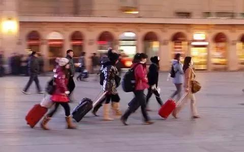 二线城市开夜宵店,在小城市开个夜宵店成本