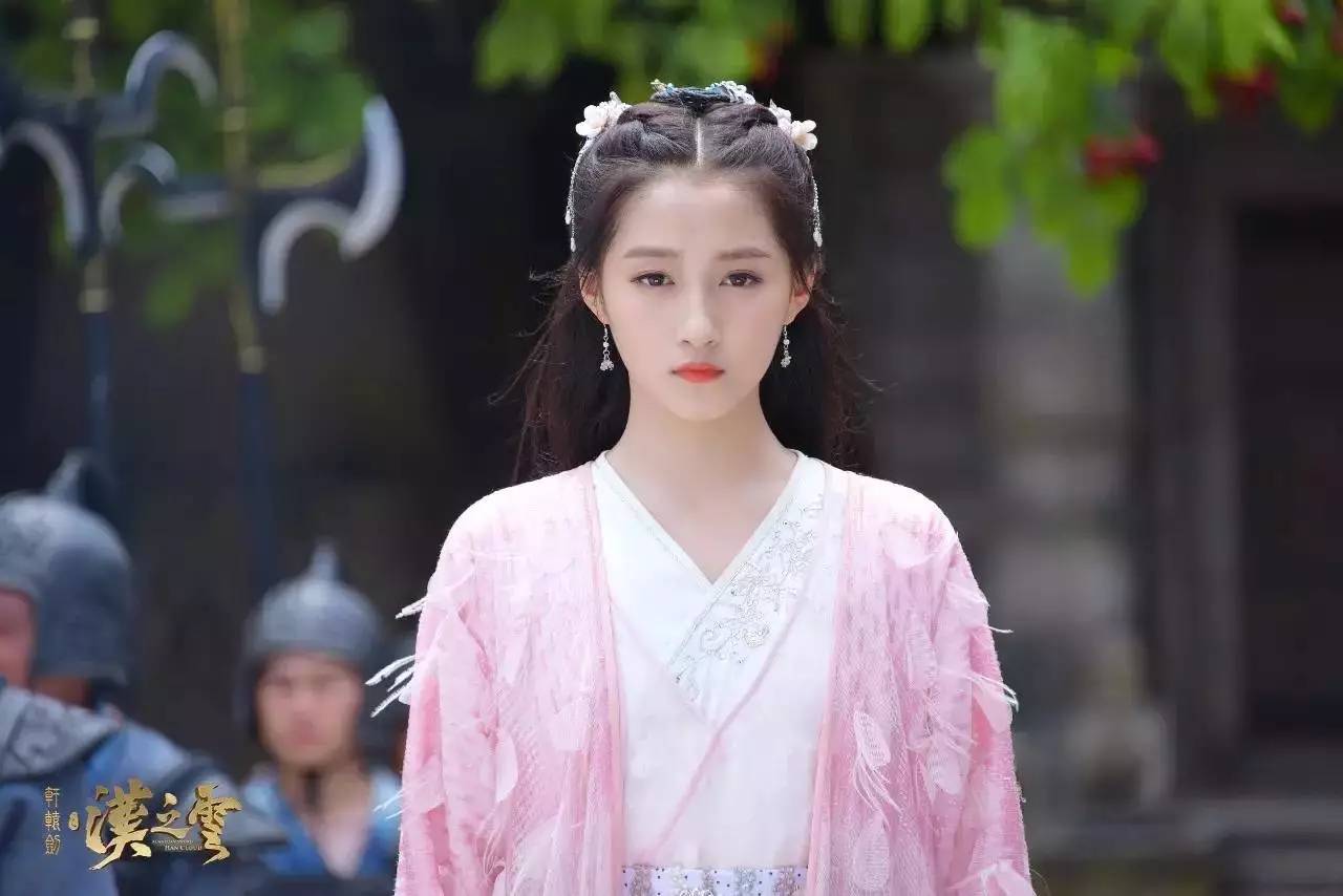 靳东热巴最新电视剧,杨幂靳东迪丽热巴