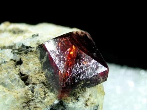 我的前半生宝石原石,我的前半生原石图片