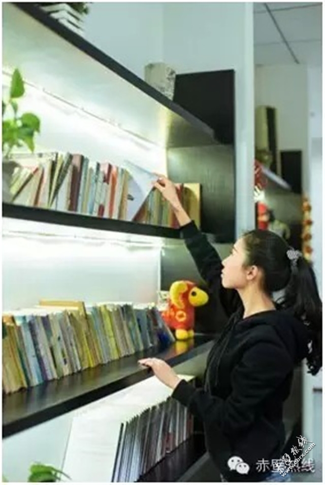 来赤壁吧，我带着你，你带着钱！