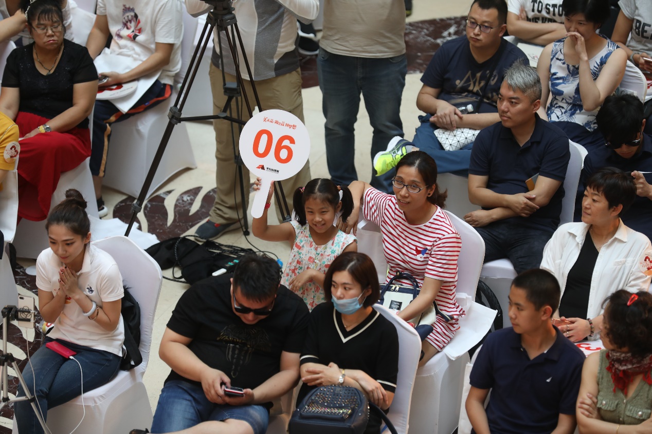 马云的“反酒驾式打假”太受欢迎了！连7岁宝宝都来捧场，还砸下“巨款”