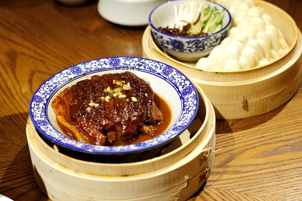 山西一绝特点刀削面,山西正宗剔尖面好吃的面馆