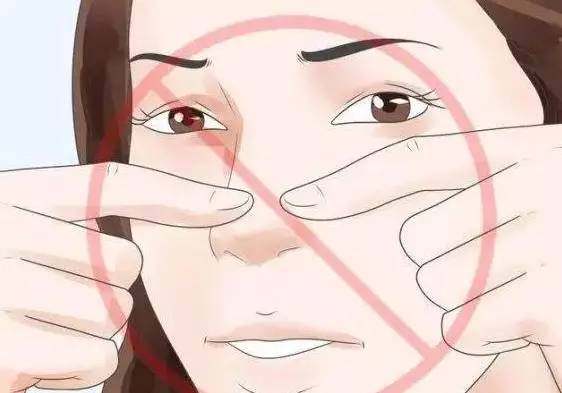 毛孔粗大收缩毛孔最有效的方法,收缩毛孔粗大最快最有效的方法