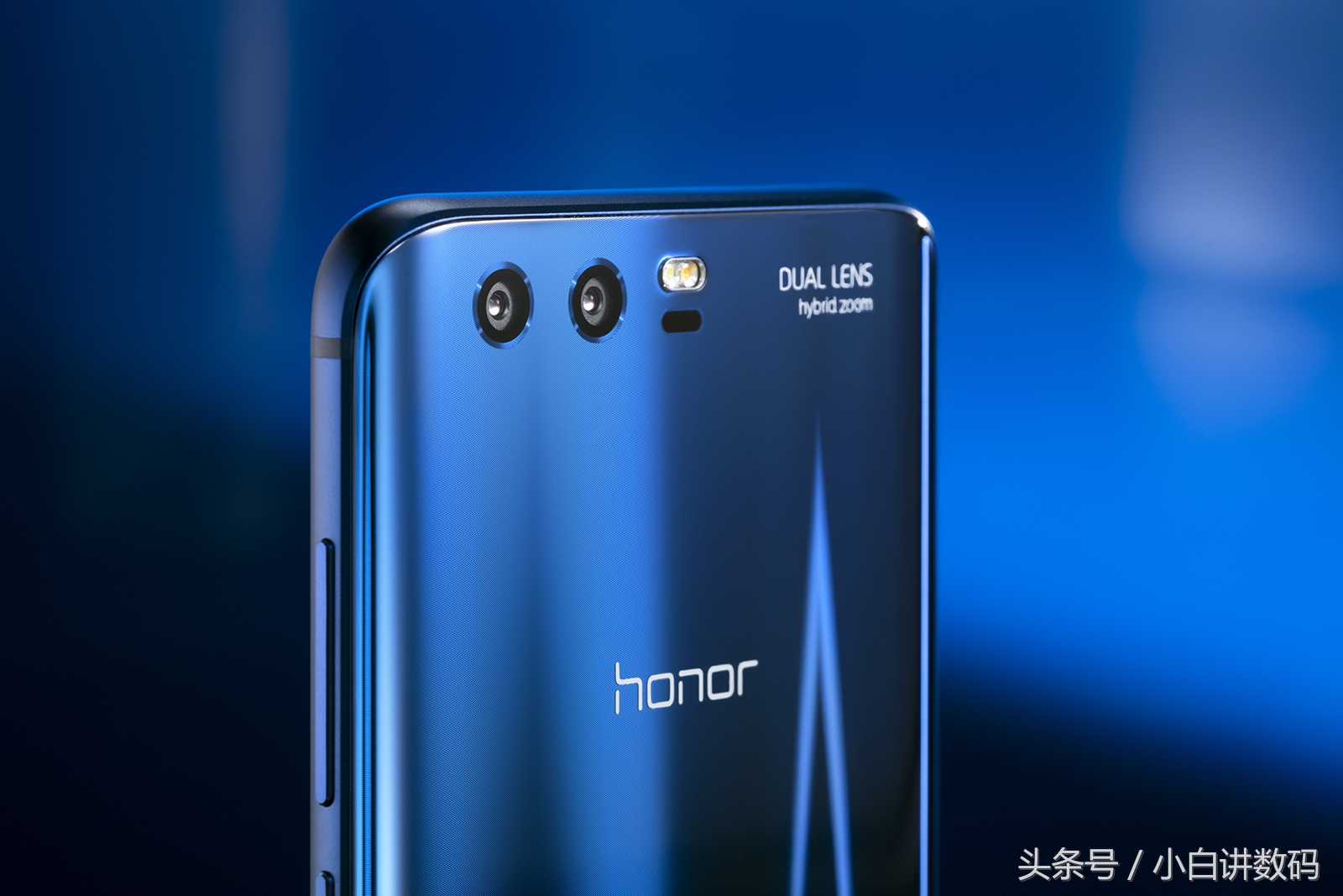 光荣9和光荣v9电池哪个好,怎么分辨光荣九和光荣九青春款