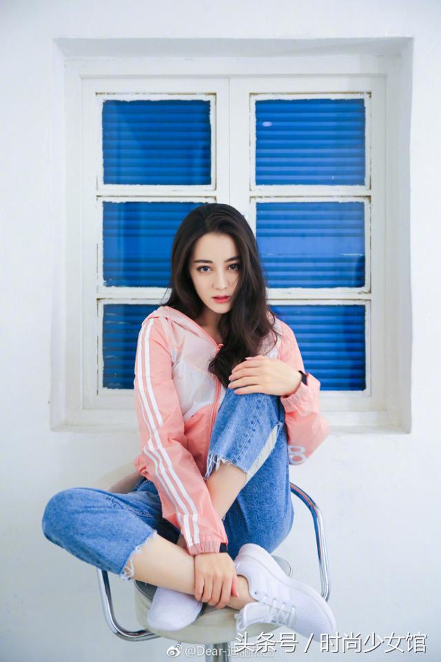 关晓彤鹿晗vs热巴鹿晗,热巴鹿晗未播花絮撕名牌