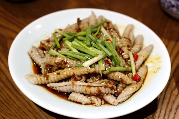 山西一绝特点刀削面,山西正宗剔尖面好吃的面馆