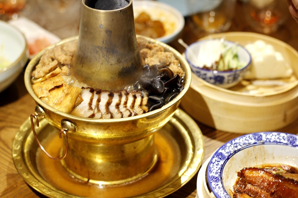 山西一绝特点刀削面,山西正宗剔尖面好吃的面馆