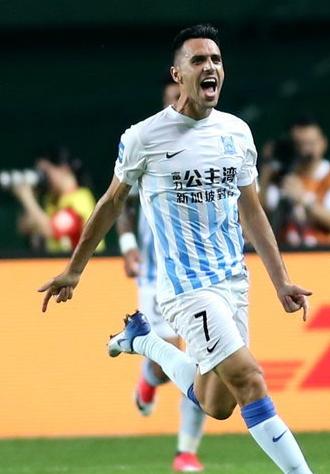 玄学有多玄：富力土豪金，辽足回福地，恒大换绿座椅可保夺冠？