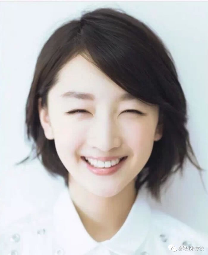 周冬雨单眼皮小眼睛怎么画眼妆,周冬雨单眼皮日常眼妆画法