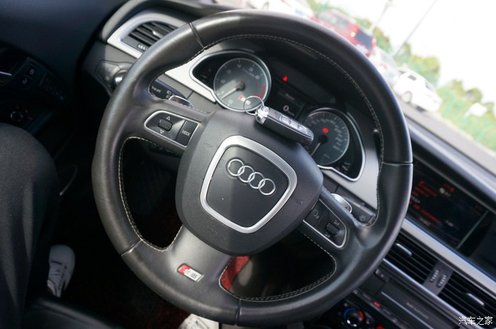 运动感很强新款奥迪s5敞篷版实车,性能和买菜兼顾的2018款奥迪s5