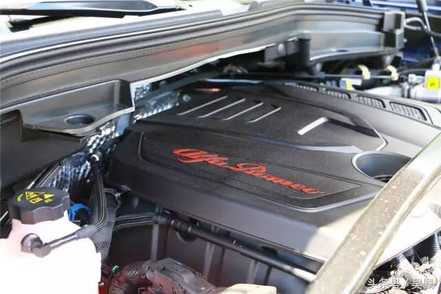 阿尔法罗密欧stelvio赛道版试驾,stelvio阿尔法罗密欧试驾