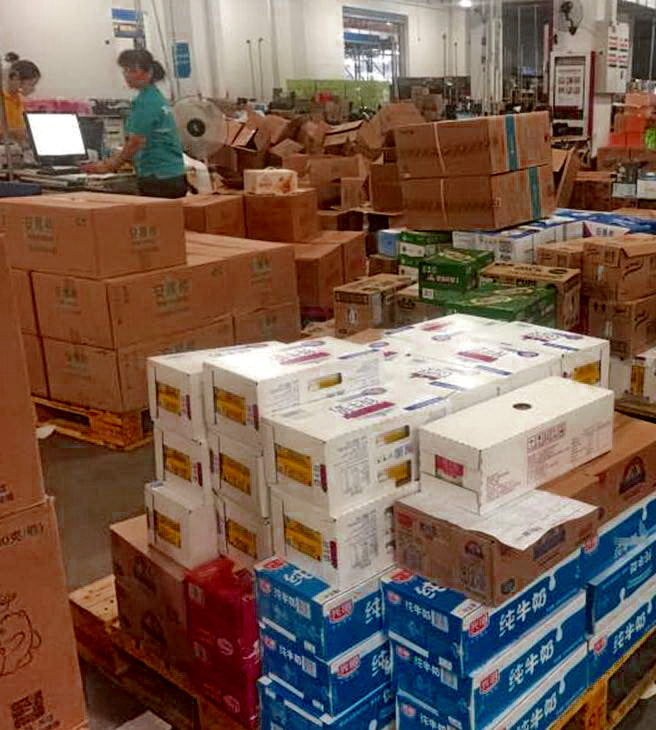 对付中间商暴利，苏宁就一个字——“包”，两天卖了1万吨奶