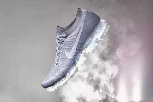 耐克鞋子鉴定教学视频,耐克鞋标上的b是什么意思