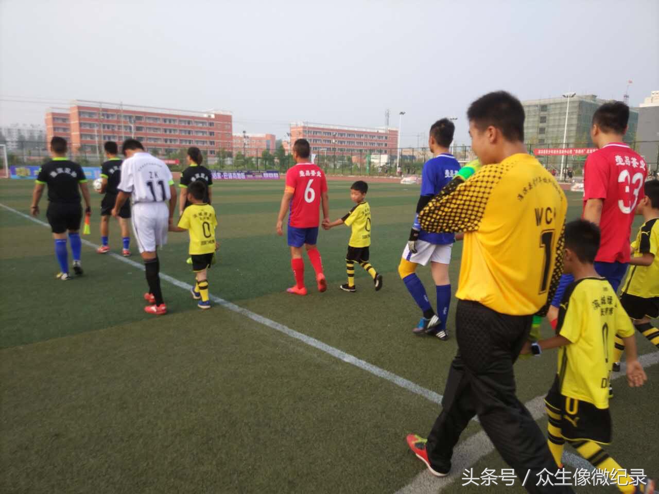 淮滨足球——挥汗绿茵赛场，绽放滨城健儿风采