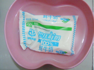 牛奶燕窝木瓜怎么炖,燕窝可以用牛奶炖吗