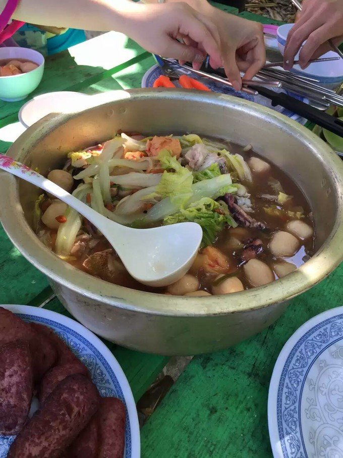 看鲨鱼，玩泥巴，看男人穿婚纱，带你看不一样的帕劳