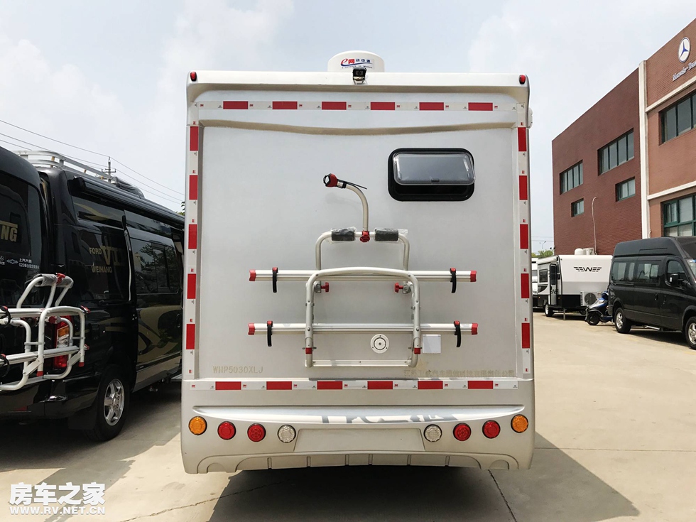 爱旅途大通t60四驱皮卡房车,新大通t60皮卡房车