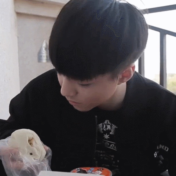 tfboys王俊凯我的秘密,tf家族遇到王俊凯王源易烊千玺