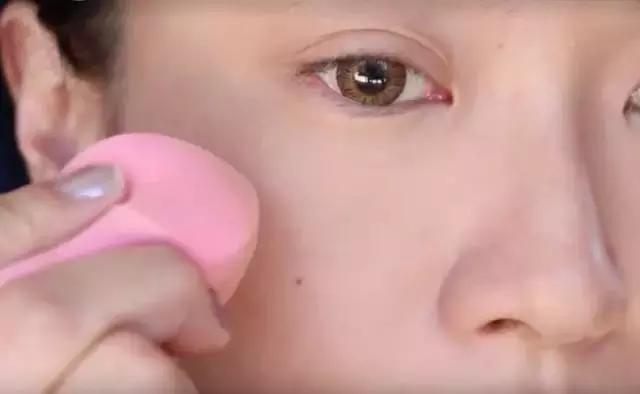 如何打造干净清透的眼妆,新手如何打造一个好看的眼妆