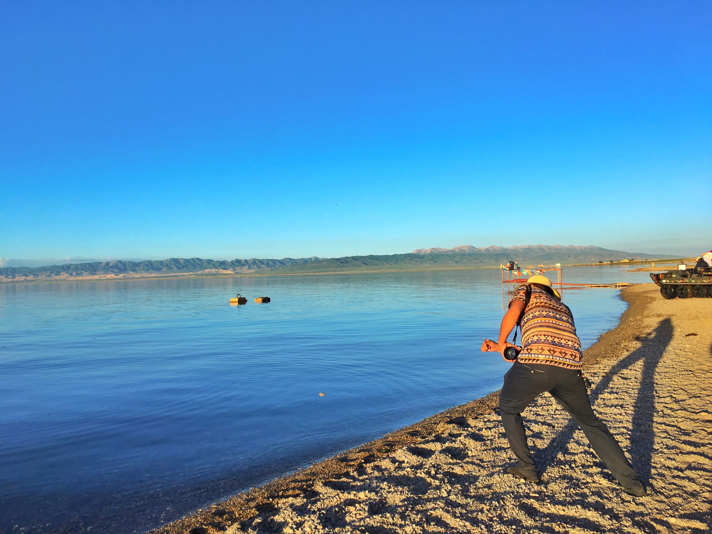 深邃的蓝，梦幻的蓝，是我的青海我的湖