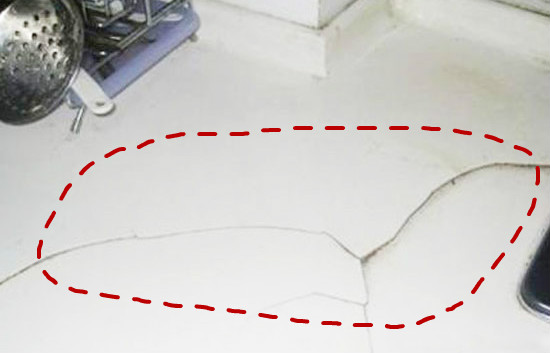 为啥石英石做橱柜台面也开裂,人造石橱柜台面耐用吗