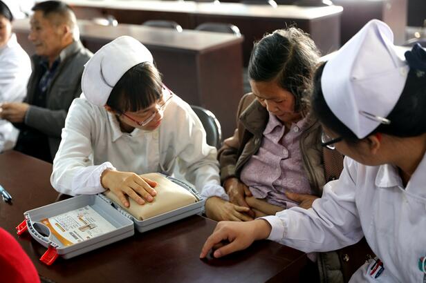 复方丹参片预防糖尿病并发症,三种维生素预防糖尿病及并发症