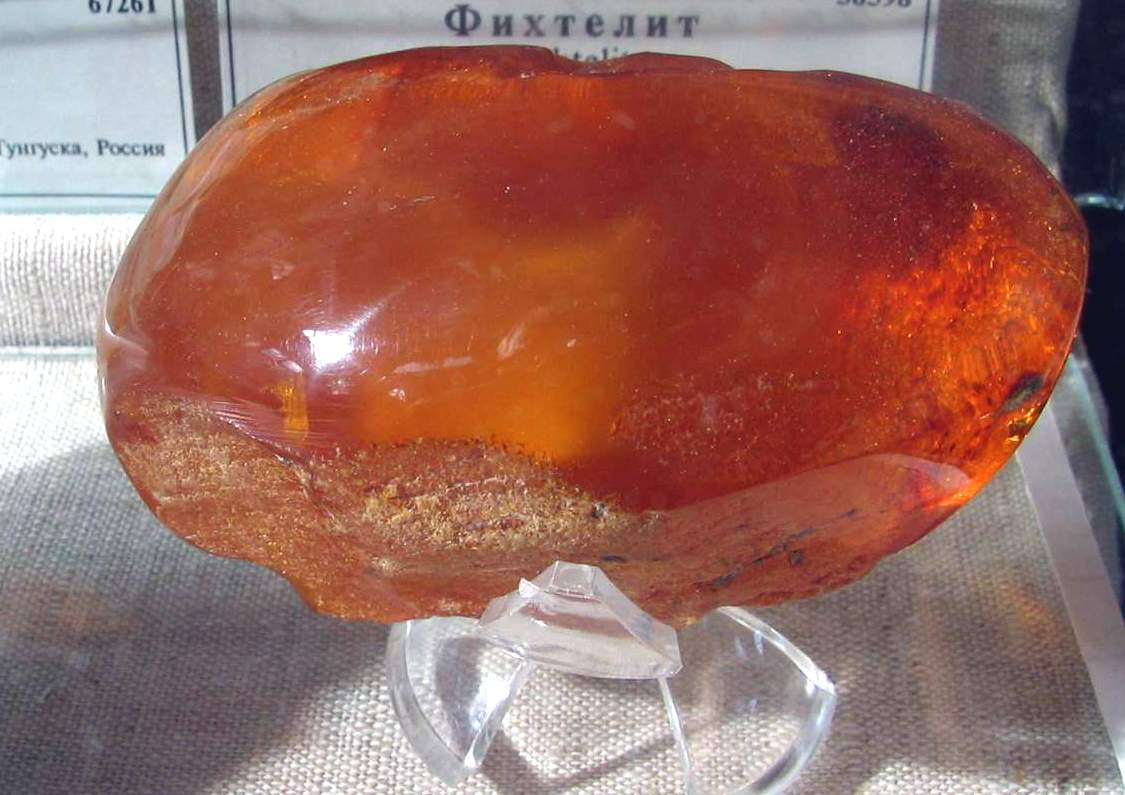 琥珀蜜蜡怎么鉴定真假图片视频,波罗的海蜜蜡手串真假鉴别