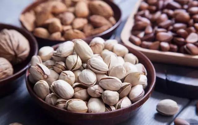 小零食的发展趋势总结,全球零食行业分析