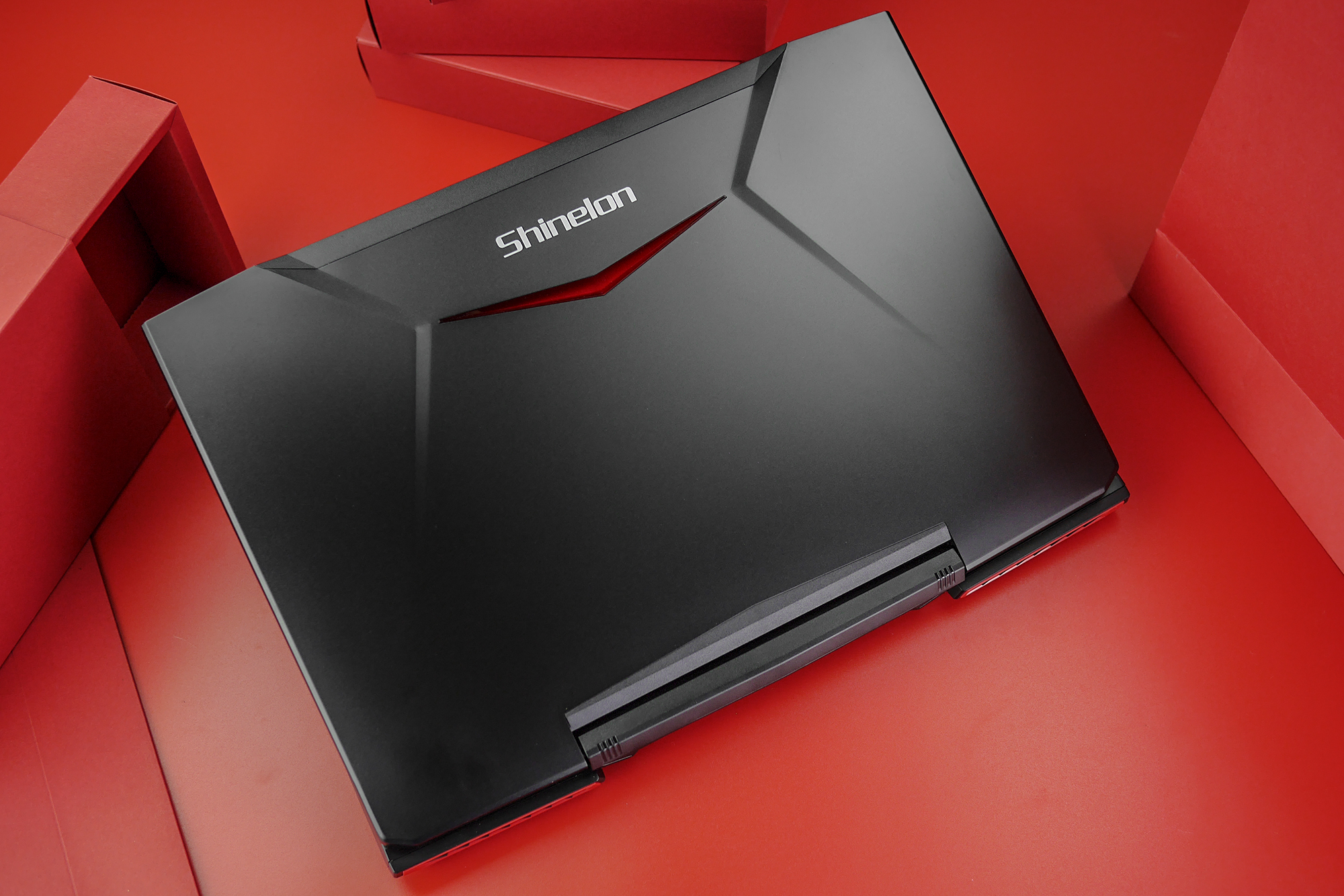 炫龙炎魔t2ti笔记本怎么样,炫龙炎魔t50ti银刃换120赫兹屏幕