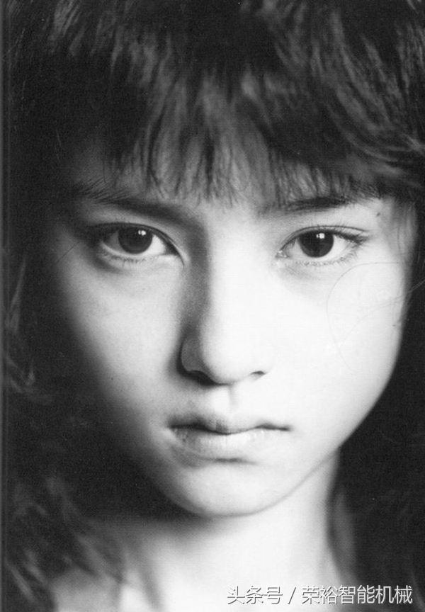 丹凤眼桃花眼杏眼都是双眼皮吗,丹凤眼桃花眼杏眼哪个好看合集