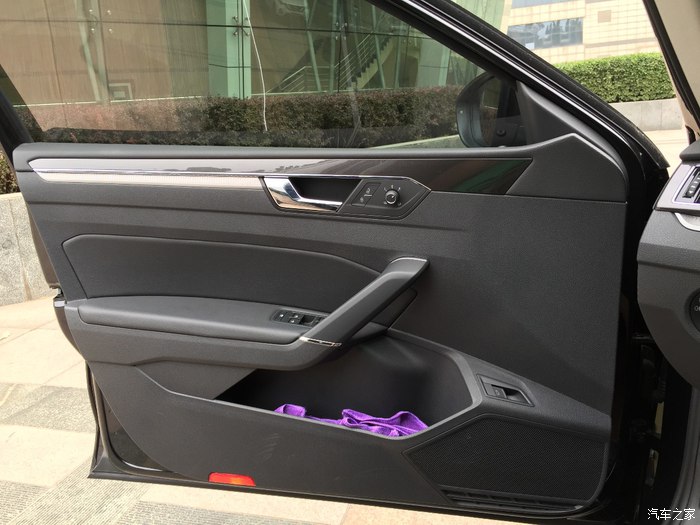 帕萨特330tsi精英版驾驶体验,帕萨特330tsi普通精英版评测