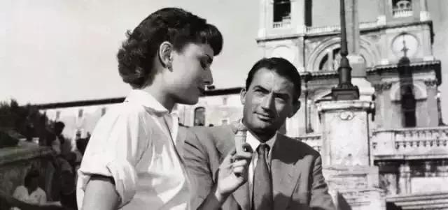 爱吃冰淇淋的你是否遇见嘴甜的那个ta