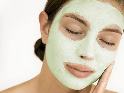 击退抬头纹最有效的方法,拥有年轻无瑕肌肤告别女生抬头纹