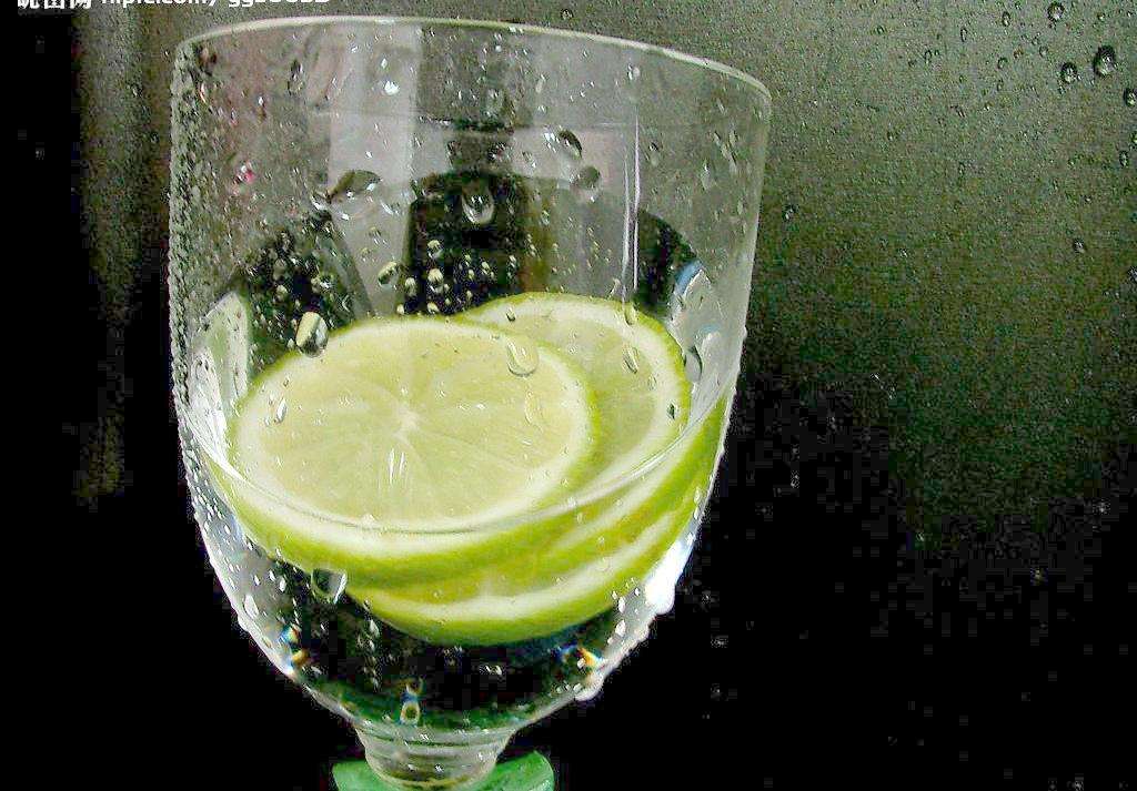 柠檬水超级简单做法,柠檬水的制作方法简单又好喝