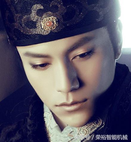 丹凤眼桃花眼杏眼都是双眼皮吗,丹凤眼桃花眼杏眼哪个好看合集