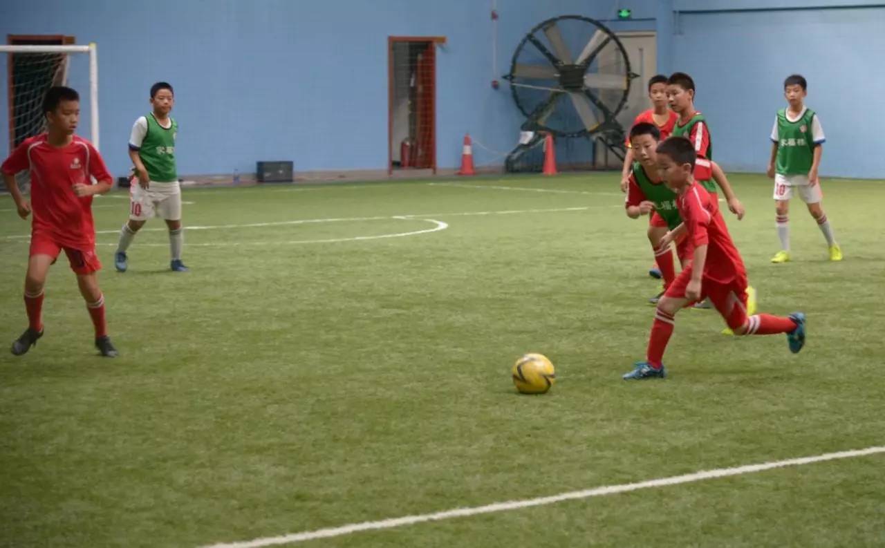 鐖辨垜澶у叴鍥介檯灏戝効瓒崇悆姣旇禌,鐖辨垜澶у叴瓒崇悆鑱旇禌