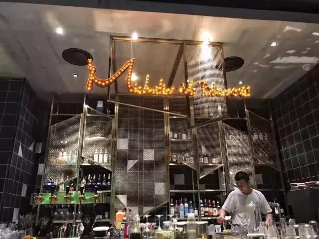 在长春花38元去米其林标准的餐厅吃饭是什么感觉？