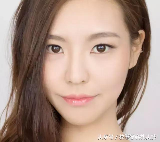 短发扎马尾好看的发型简单,短发发型怎么扎简单好看低马尾