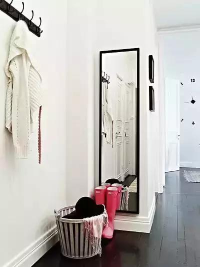 现代家居风水家中镜子摆在这些位置，财旺运旺健康身体棒！